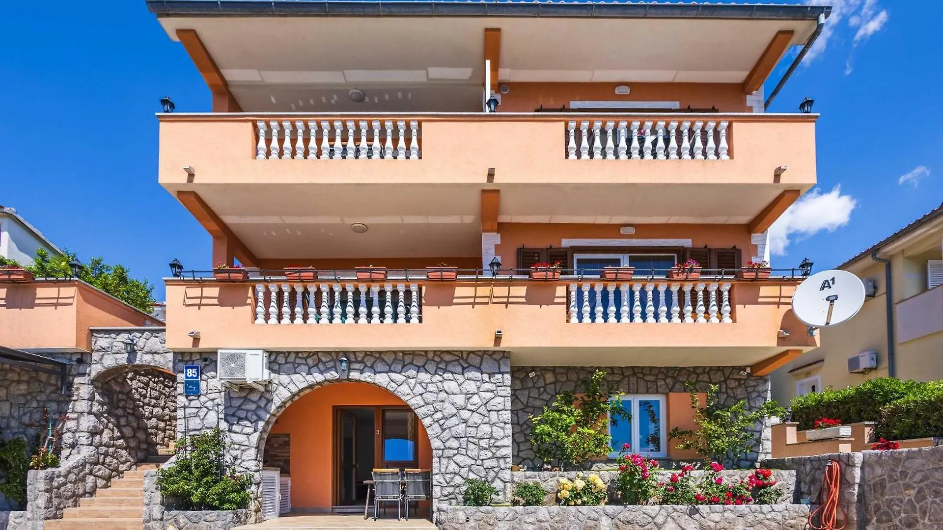 Apartments Rose Čižići