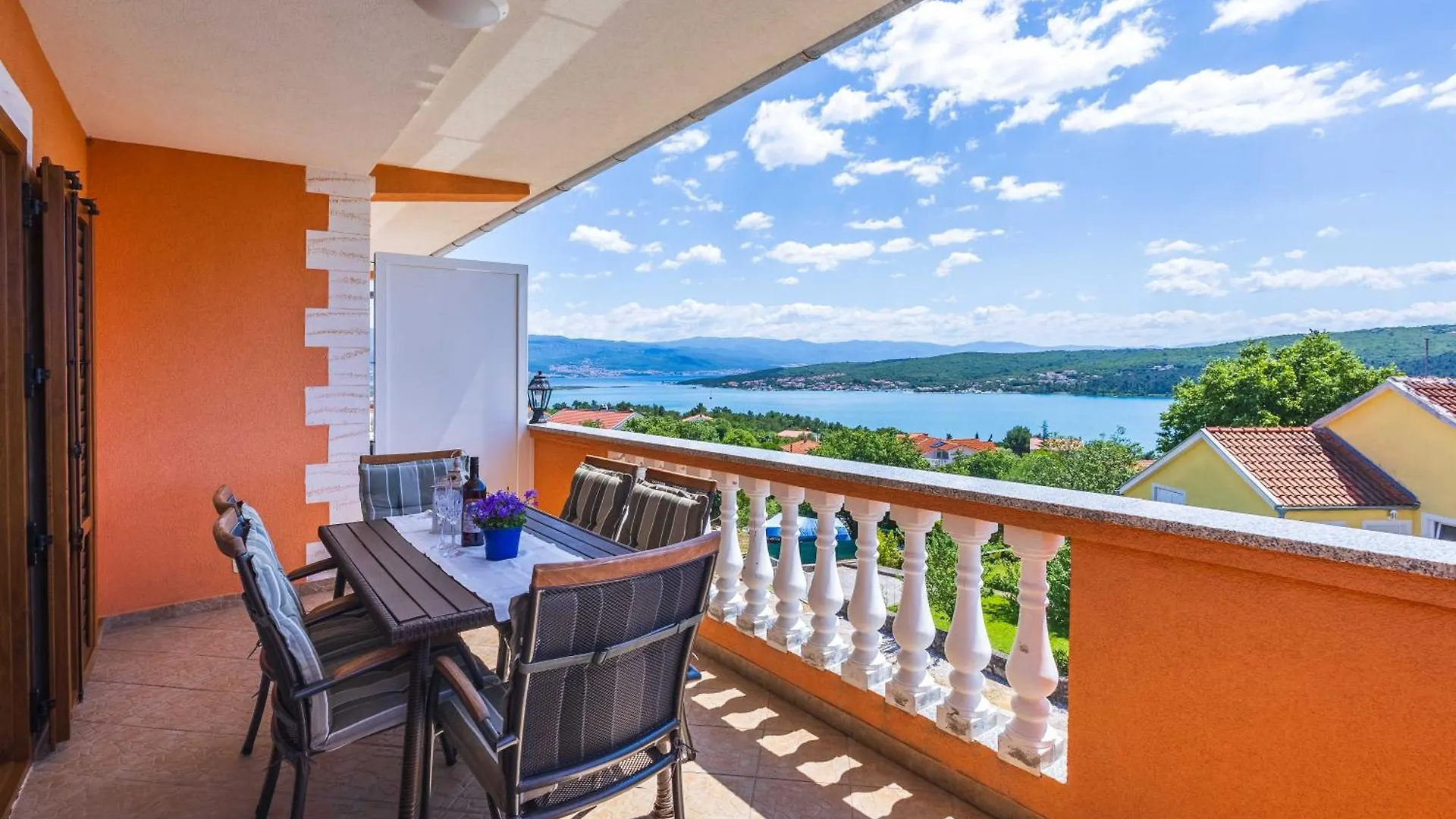 Apartments Rose Čižići