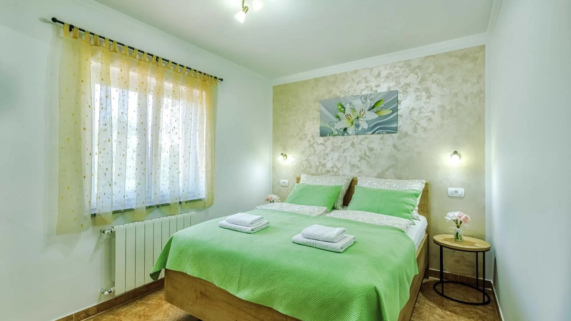 Apartments Rose Čižići