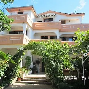 Apartman Ida, Vantačići