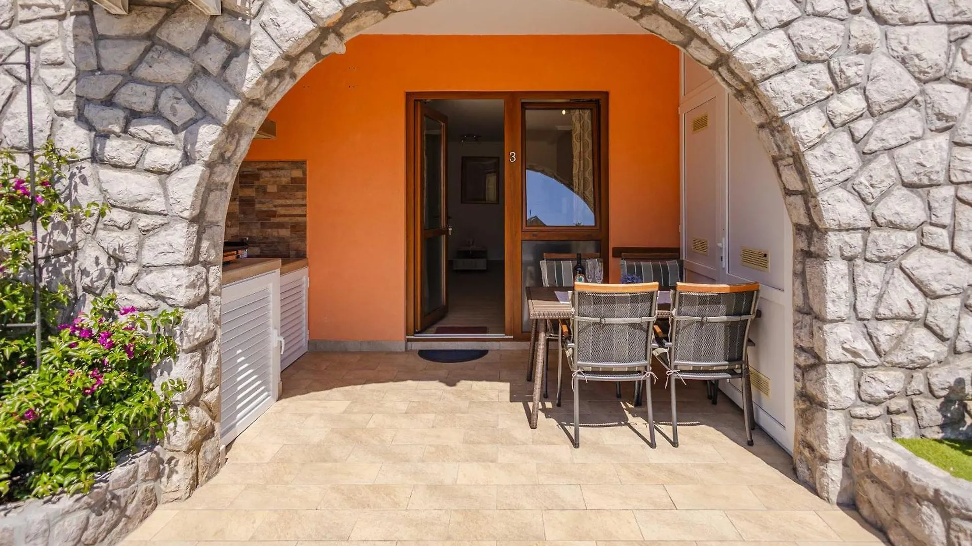 Apartment Rose Cizici 0*,  Croatia